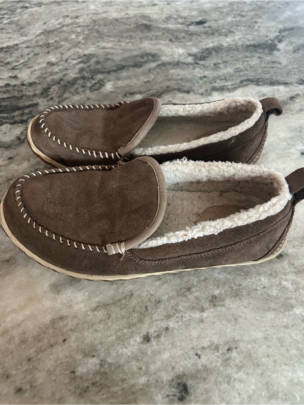 L.L. Bean Brown Suede Sherpa-Lined Slip-On Moccasins size 8